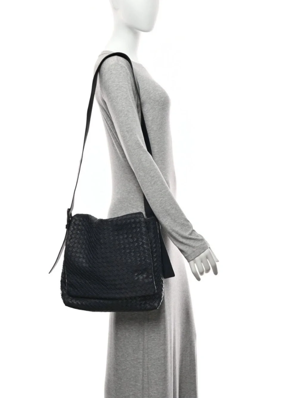 Authentic BOTTEGA VENETA Nappa Intrecciato Messenger Bag Black